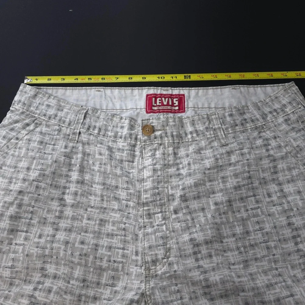 Vintage Levis Cargo Shorts Men's SZ 40 Slim Check Y2K Utility Skater Work Preppy